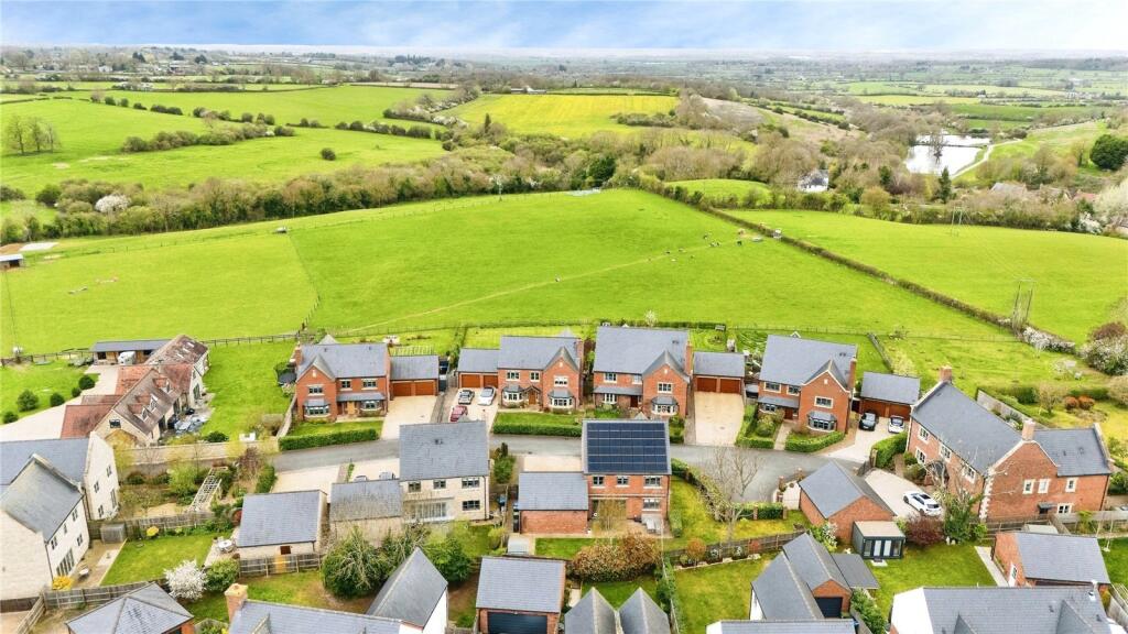 Farriers Way, Lighthorne, Warwick, Warwickshire, CV35 - View 3