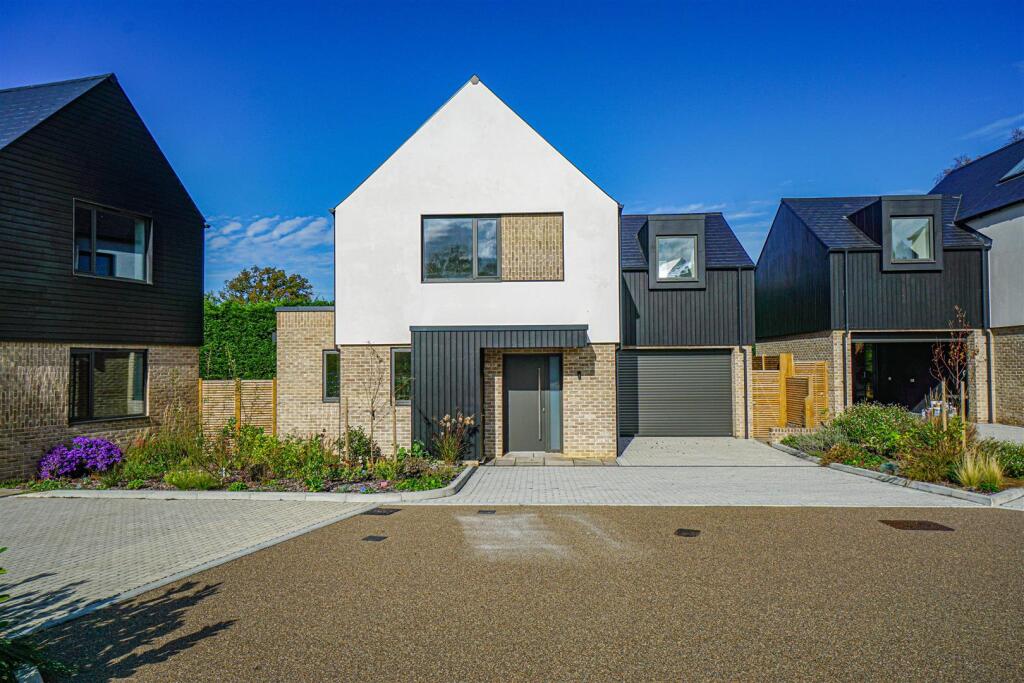 Main image of property: The Street, Appledore