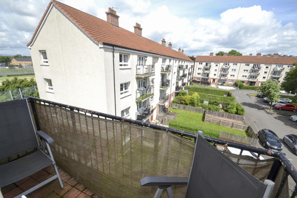 Apartment in Glasgow, Hangingshaw, Toryglen - View 3