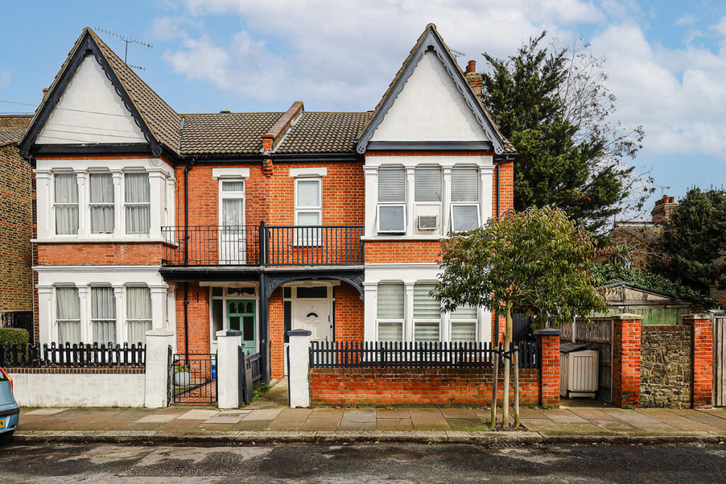 Main image of property: Cranley Avenue, Westcliff-on-sea, SS0