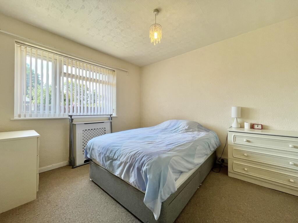 House in Wolverhampton, Oxley - More