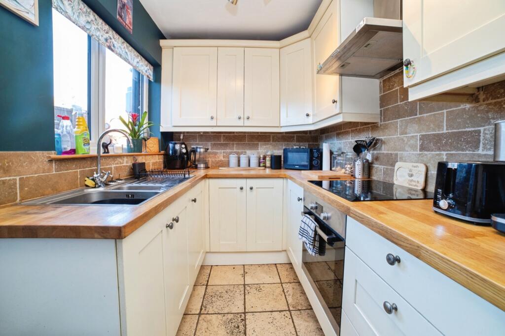 Oak Tree Road, Sutton-in-Ashfield, Nottinghamshire, NG17 - View 6