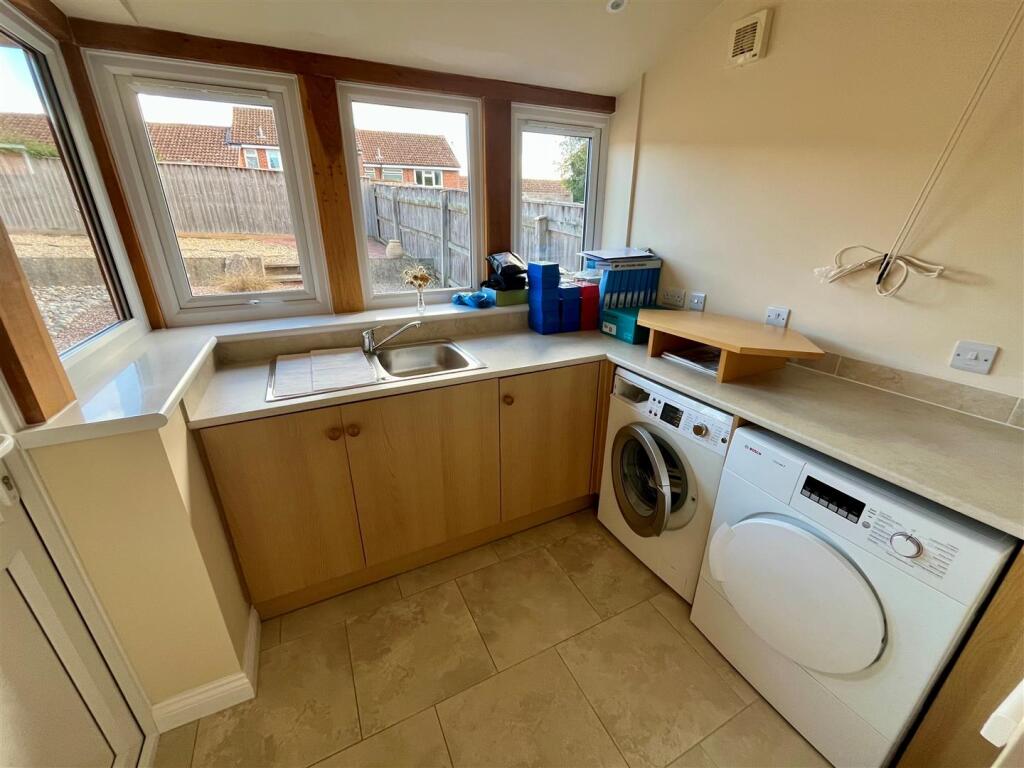 House in Salisbury, Dinton - View 4