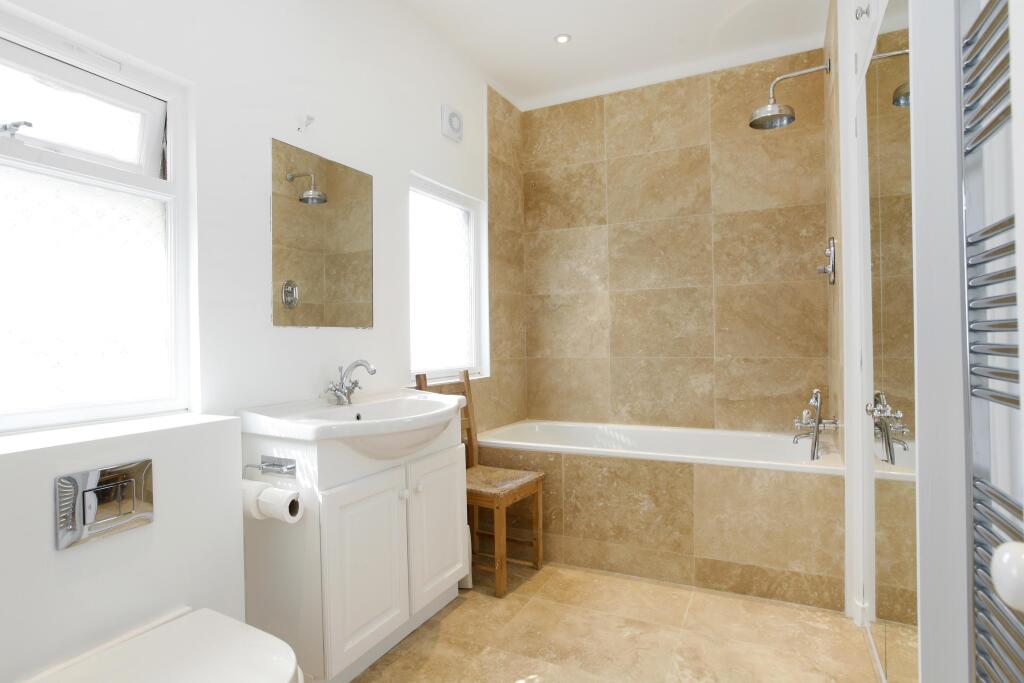 7 bedroom semi-detached house for rent in Connaught Avenue, SW14 — photo 7