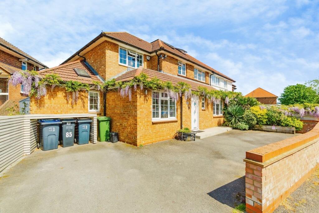 Main image of property: North Downs Crescent, New Addington, Croydon, CR0