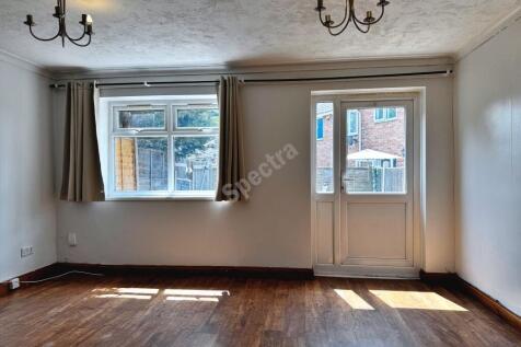 3 Bedroom Mid-Terraced House |  Stirchley, Birmin