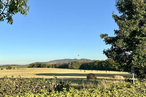 Easter Coldrain, By Kinross
