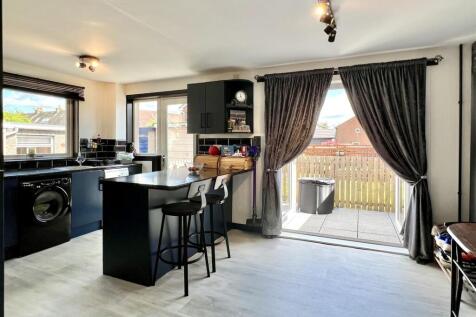 Katrine Drive, Crossford
