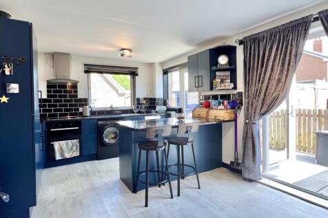 Katrine Drive, Crossford