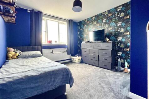 Katrine Drive, Crossford