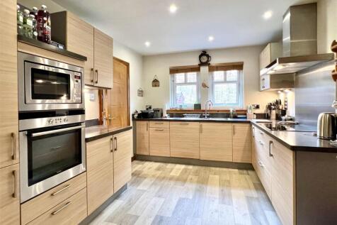 Clover Way, Blairhall