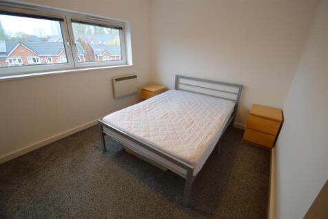 296EStretford - 6.JPG