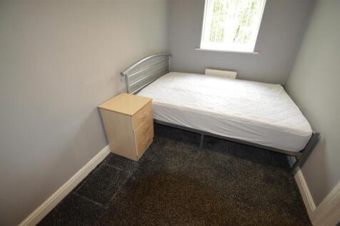 155 Chorlton - Bed 2.JPG
