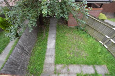 155 Chorlton - Garden.JPG