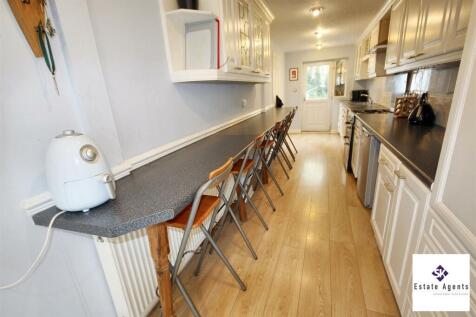 Breakfasting Kitchen