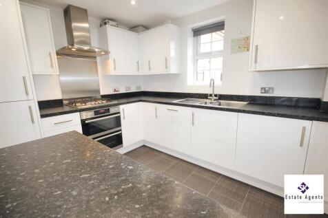 Lounge / Kitchen