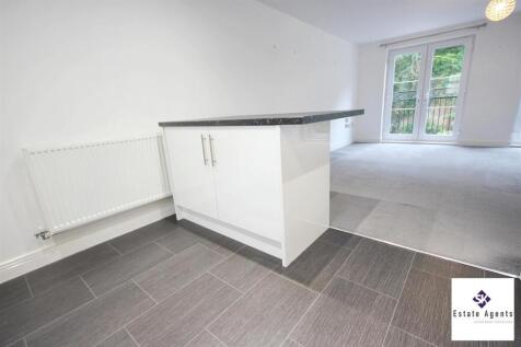 Lounge / Kitchen