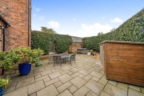 Rear Courtyard