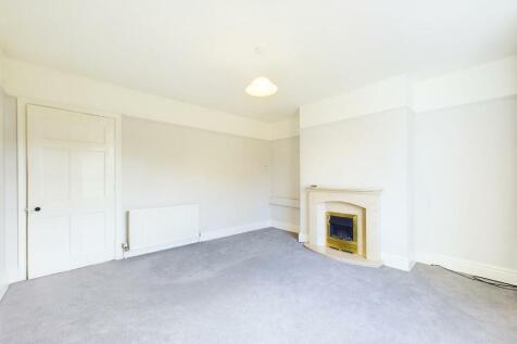 CAM01268G0-PR0243-STILL009.jpg