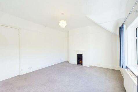 CAM01268G0-PR0243-STILL007.jpg