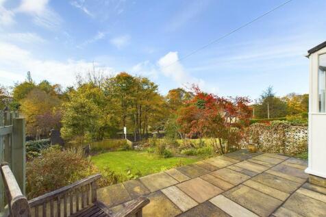 CAM01268G0-PR0243-STILL015.jpg