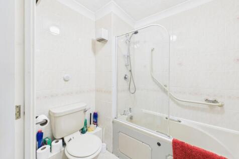 CAM01268G0-PR0392-STILL006.jpg