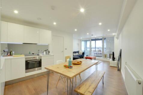 Lounge / Kitchen