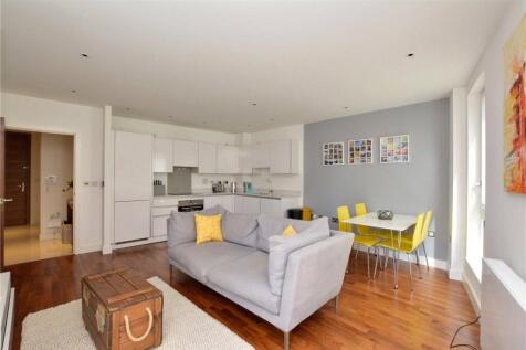 Lounge / Kitchen