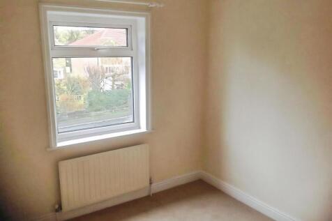 7b3137a3-Bedroom 202.jpg