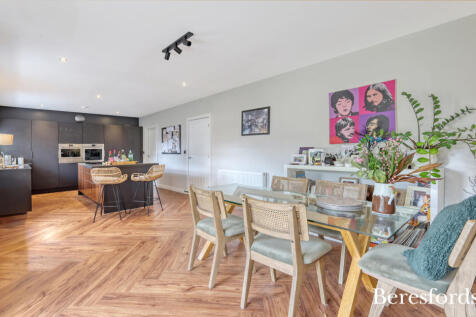 Kitchen/Diner View 1