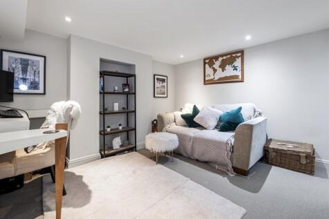 Basement/Bedroom