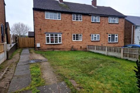 St. Michaels Road, Brereton- 3 bedroom semi detac