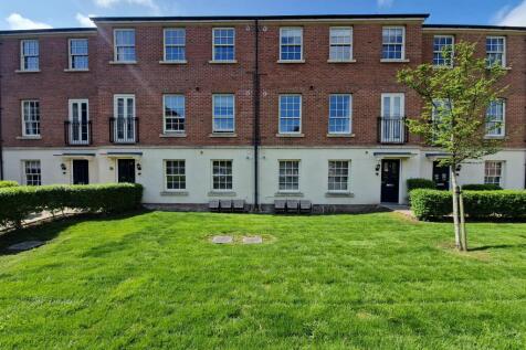 Potters court, Stafford - 2 bedroom 1st floor apa