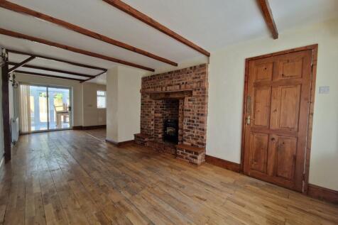 Open plan Lounge/dining room