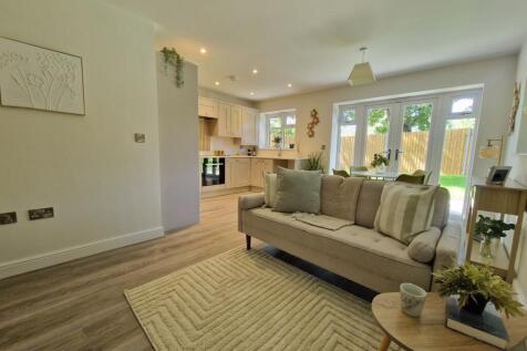 Open plan Lounge/Kitchen