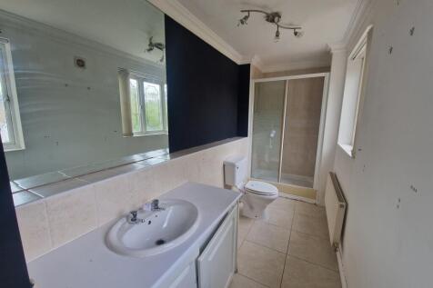 En-Suite 1