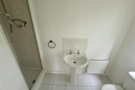 En-Suite 2