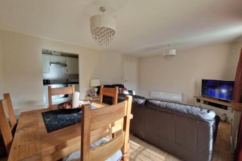 Dining area/Lounge