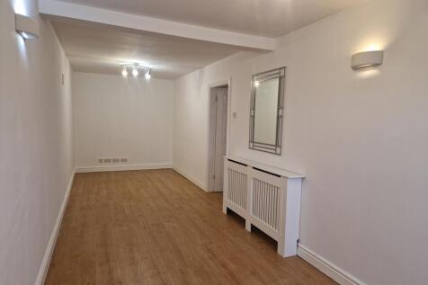 Entrance/Office