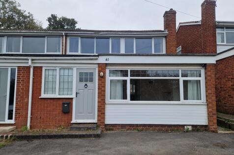 41 Bower Lane - 3 Bedroom Semi Detached House to 