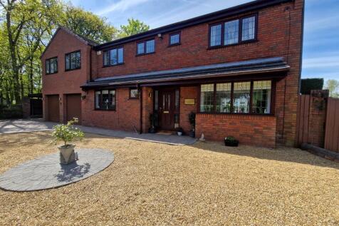 21 West Butts Road - 4 Bedroom detached house