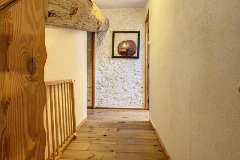Photo 32