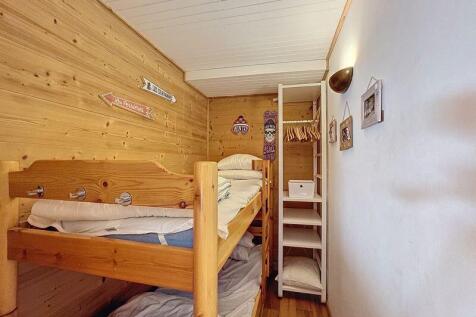 Bunk Bedroom