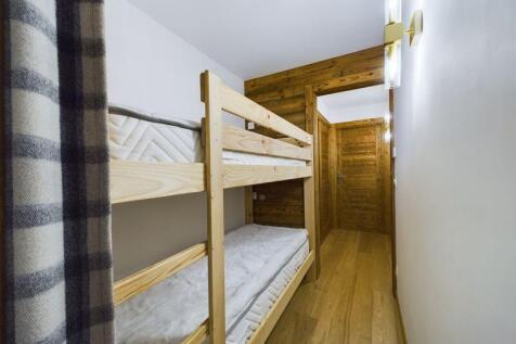 Bunk room