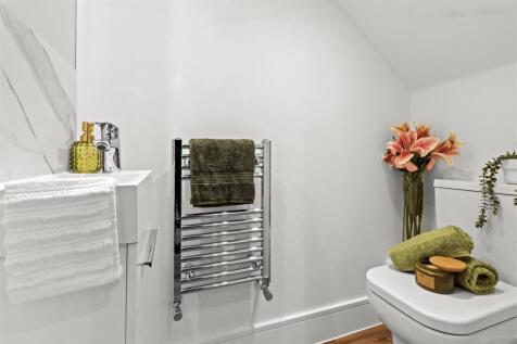 Cloakroom/WC