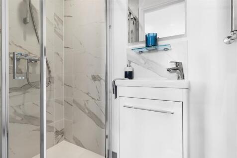 Master Ensuite