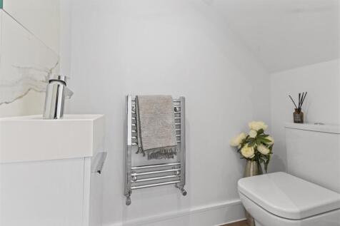 Cloakroom/WC
