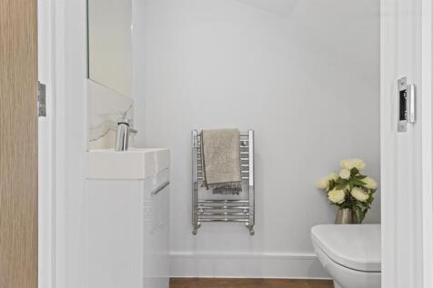 Cloakroom/WC