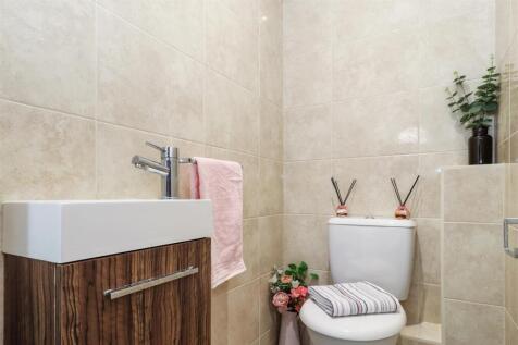 Cloakroom/WC