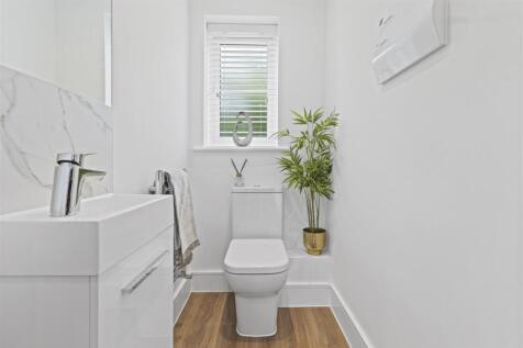 Cloakroom/WC